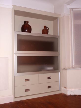 alcove units with sliding glass door